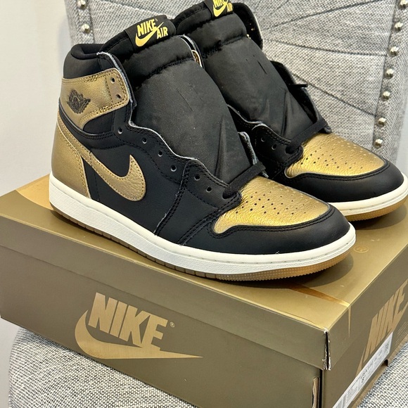 Nike Air Jordan 1 Retro High OG Black Metallic Gold Mens Size 8.5 DZ5485-071 New - Picture 6 of 14